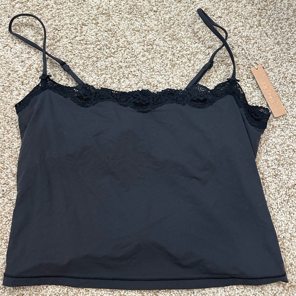 SKIMS tank top - Picture 1 of 4